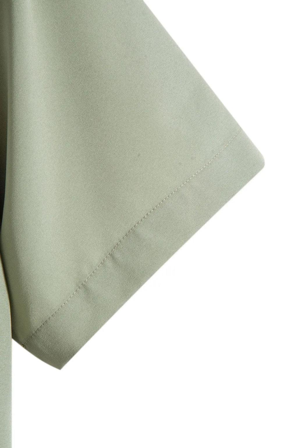 New Short Sleeve Shirts for Men Fashion Solid Casual Lapel Cardigan Tops Men Comfort Single-breasted Blouse Summer Beach Shirts